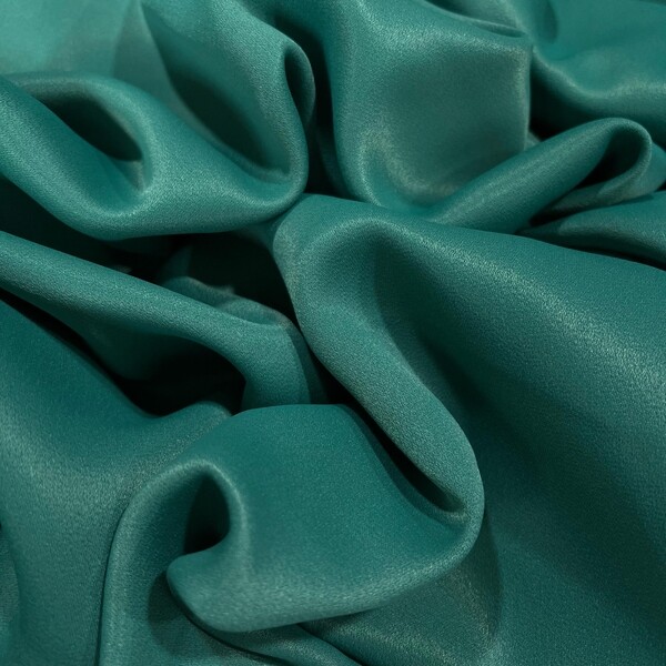 CREPE PATOU DE ACETATO - VERDE JADE
