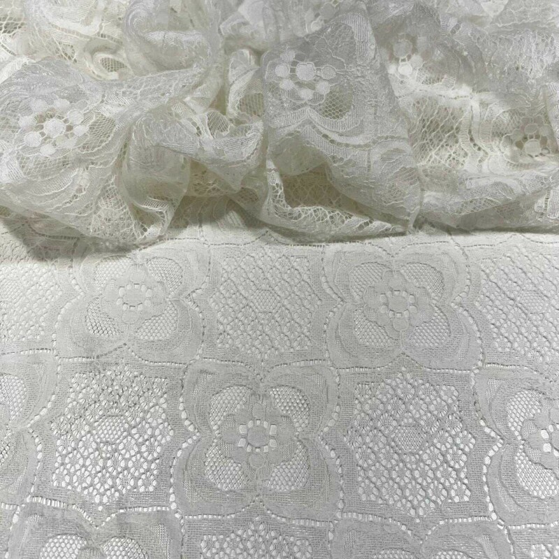 RENDA CHANTILLY - OFF WHITE RENDA CHANTILLY - OFF WHITE