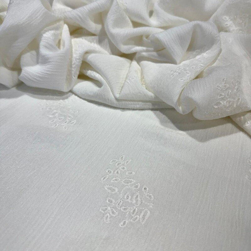 CREPE DE VISCOSE OFF - BORDADO