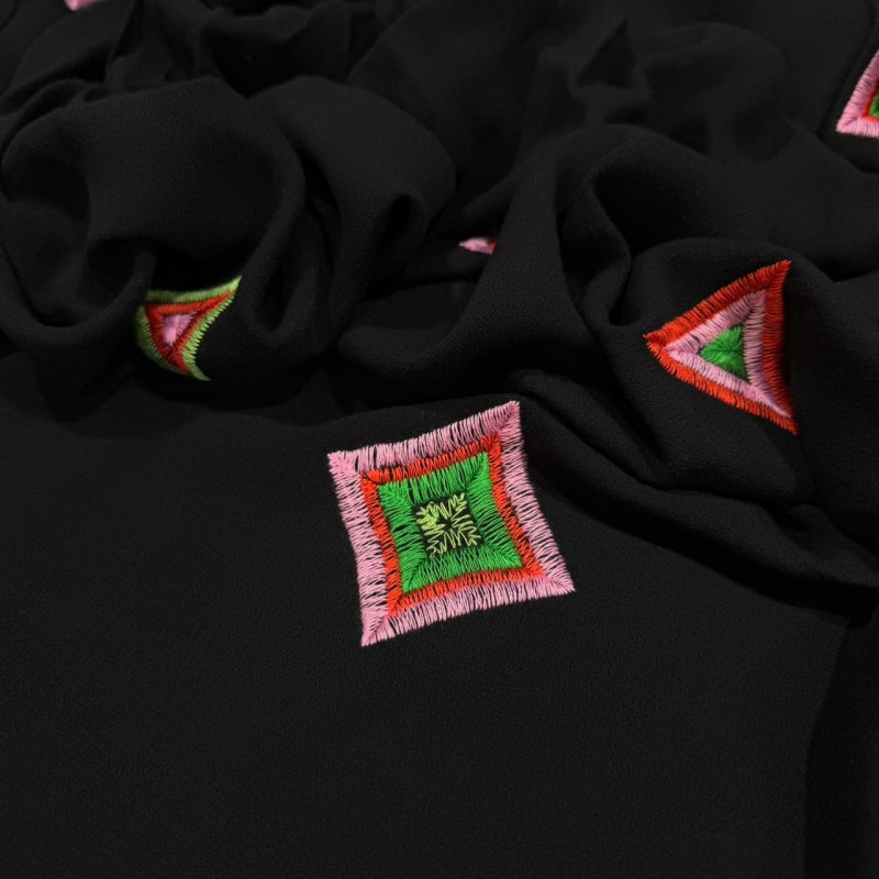 CREPE DE VISCOSE - BORDADO CREPE DE VISCOSE - BORDADO