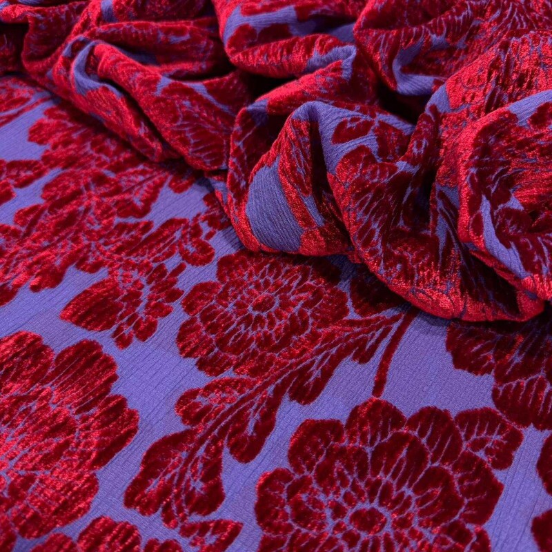 DEVORÊ DE VELUDO FLORAL - EXCLUSIVO