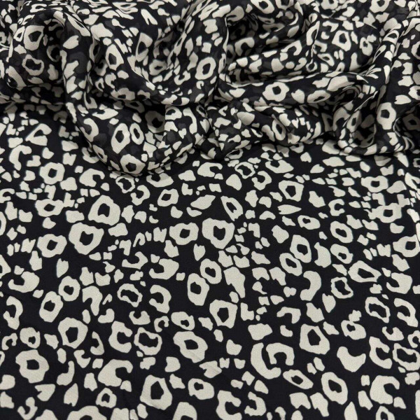 GEORGETTE DE VISCOSE - ANIMAL PRINT P&B