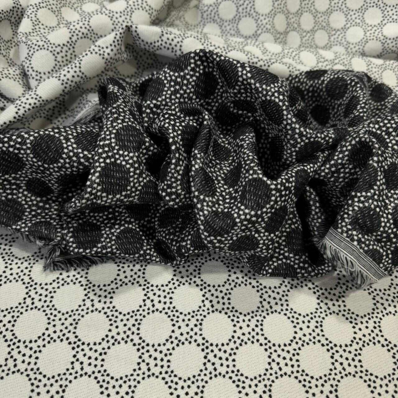 JACQUARD POÁ PRETO E BRANCO (LIGEIRAMENTE MAIS LEVE)