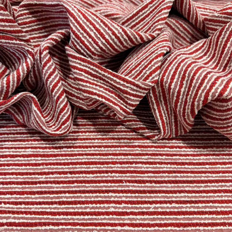 JACQUARD LISTRADO VERMELHO COM CRU