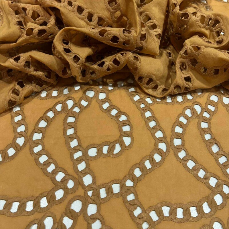 LAISE CORRENTES - CARAMELO