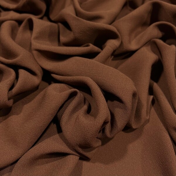 CORTE ÚNICO 0,80cm CREPE MARROQUINO CHOCOLATE - 100%VISCOSE CORTE ÚNICO 0,80cm CREPE MARROQUINO CHOCOLATE - 100%VISCOSE