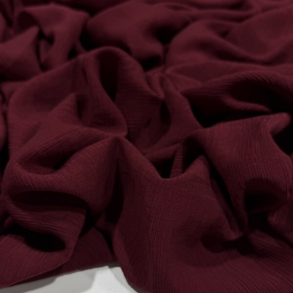 CHIFFON PLISSADO BORGONHA - 58%Viscose 25%Liocel 17%Poliamida CHIFFON PLISSADO BORGONHA - 58%Viscose 25%Liocel 17%Poliamida